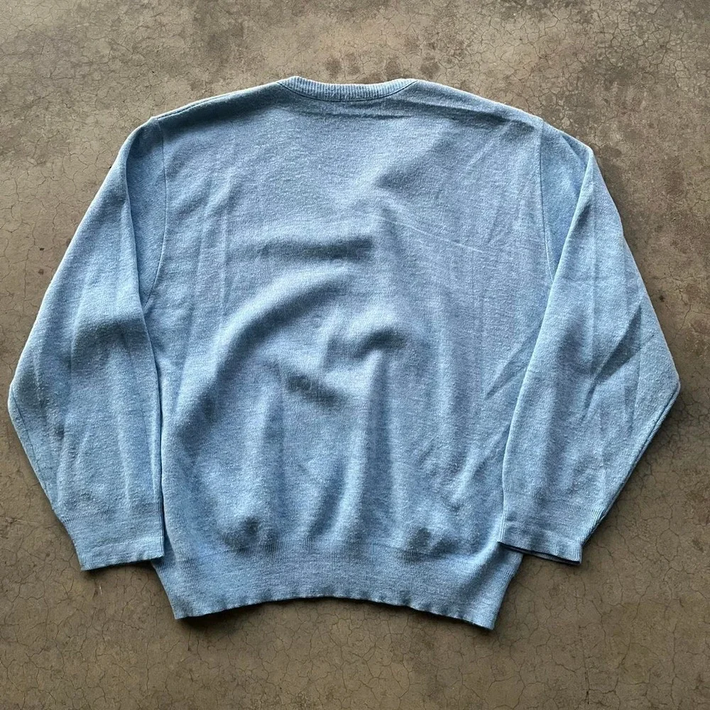 Vintage blue blank v neck sweater Measures xl